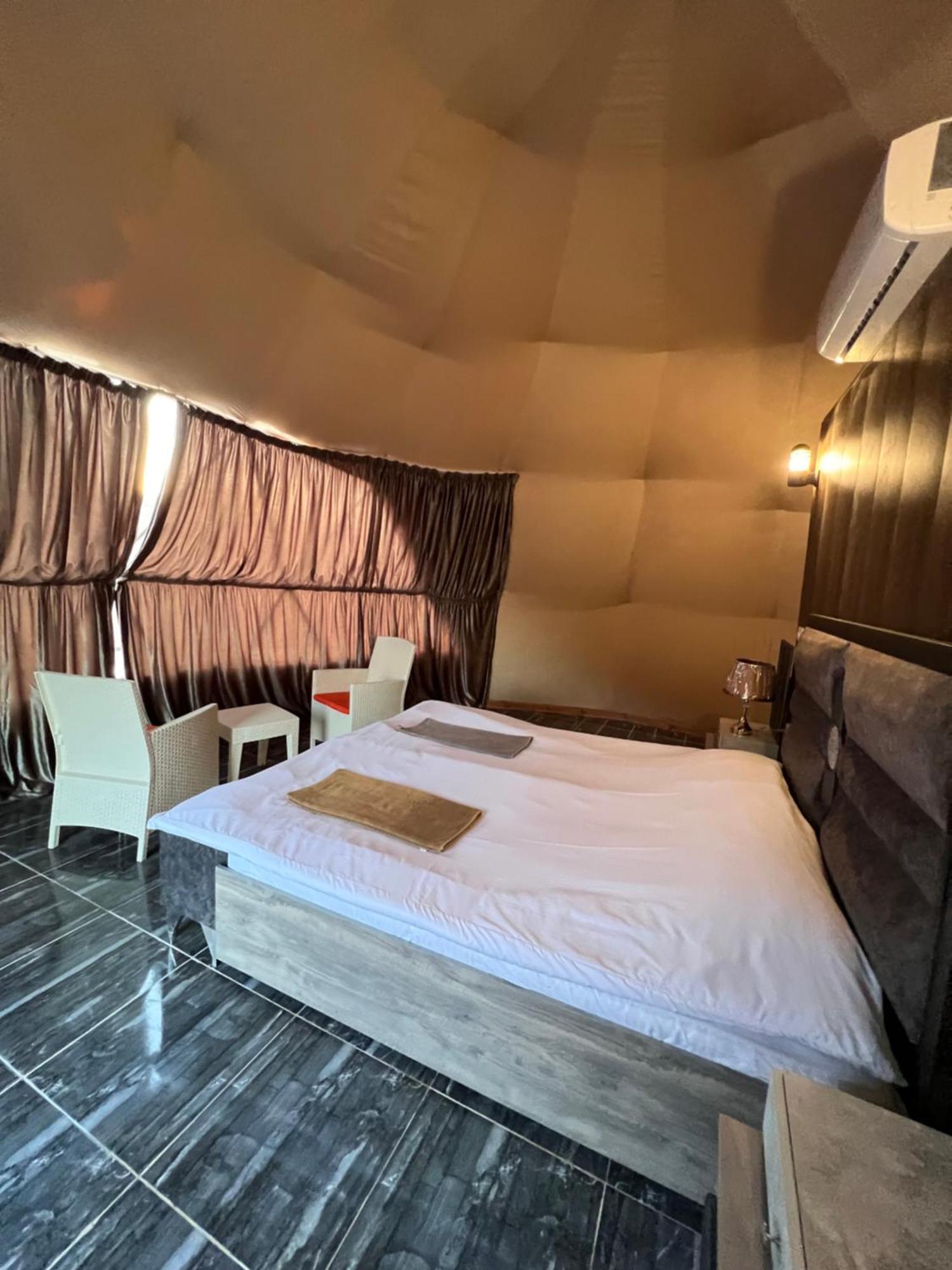 Orbit Camp Hotel Wadi Rum Buitenkant foto